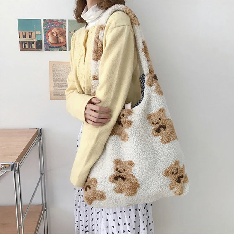 Fluffy Bear Tote bag